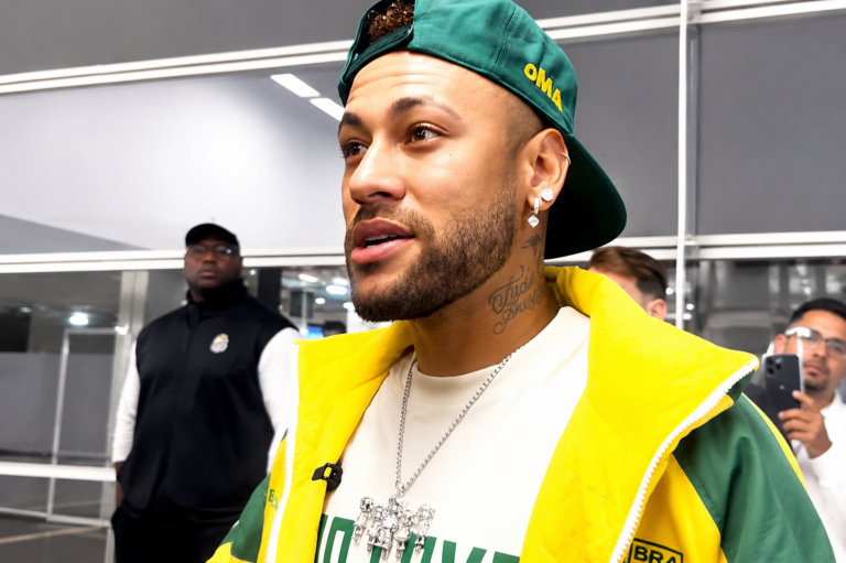 Neymar expõe falha da arbitragem e escancara clima de tensão no Santos após derrota vexatória